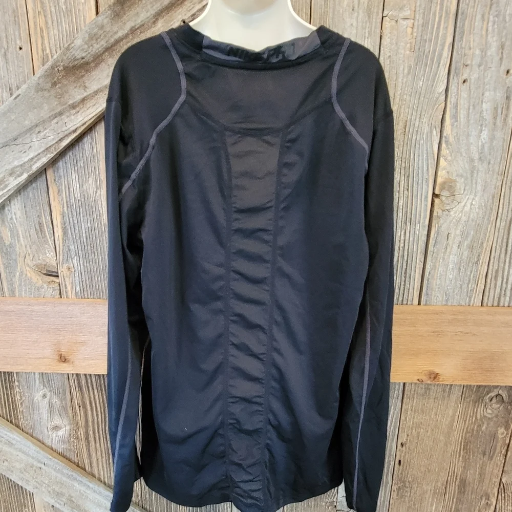 Nike Pro Size L Boys Black Athletic Long Sleeve DriFit Fitted Top breathable